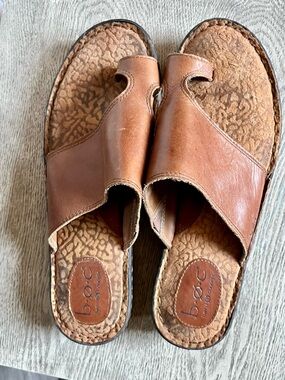 b.o.c. Tan Leather Slide Sandals with Open Toe Cutouts